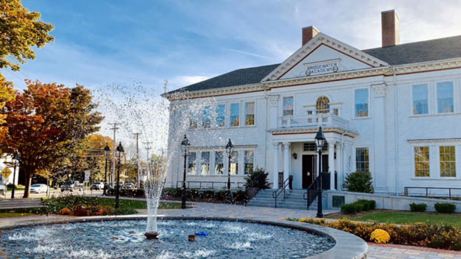 Image of the Town of Bridgewater Town Hall.